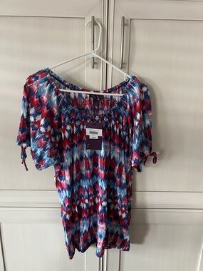 Gloria Vanderbilt Blue, Red & White Short Sleeve Peasant Top